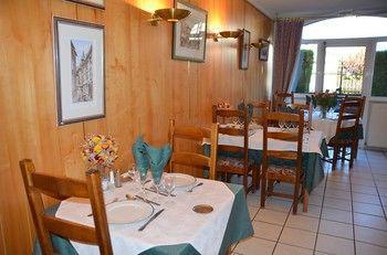Hotel Logis La Source Du Mont 3*
