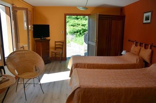 Hotel La Source Du Mont 3*