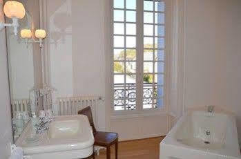 Hotel Logis La Source Du Mont Saint-Martin-Valmeroux