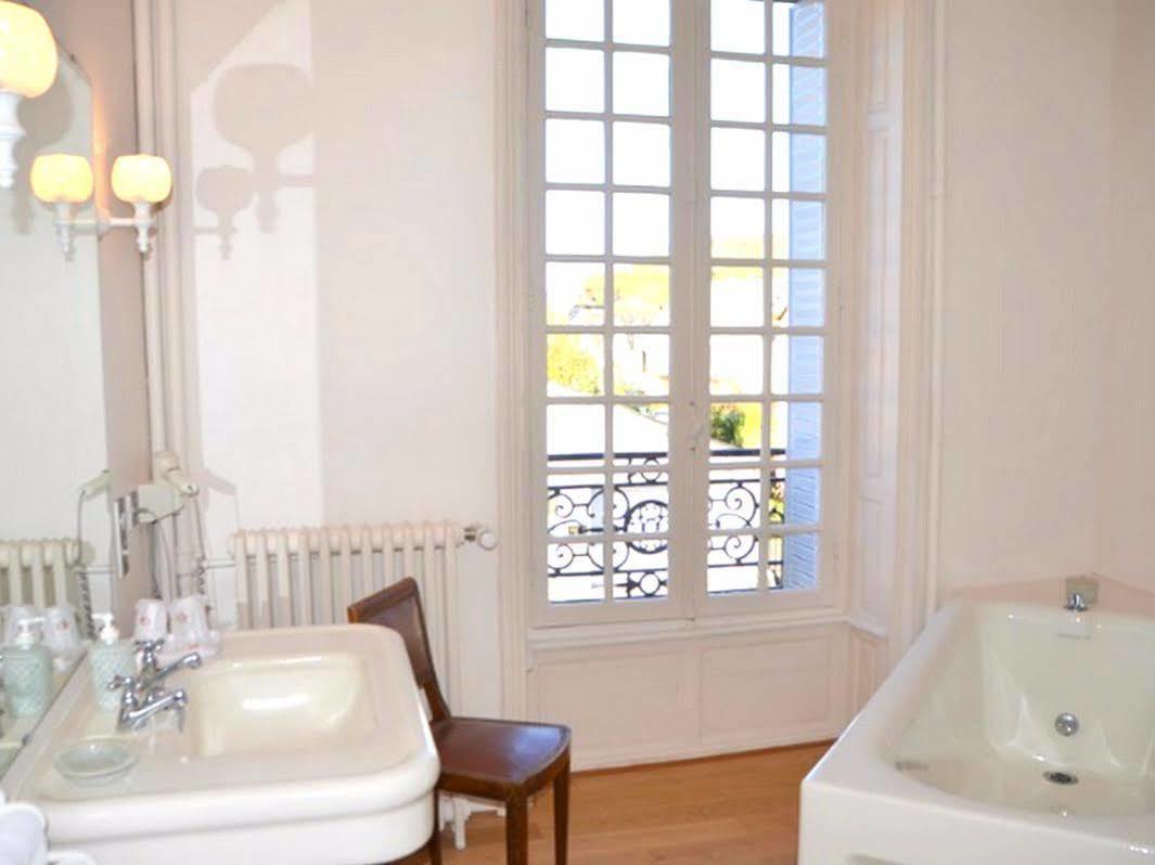 Hotel Logis La Source Du Mont Saint-Martin-Valmeroux