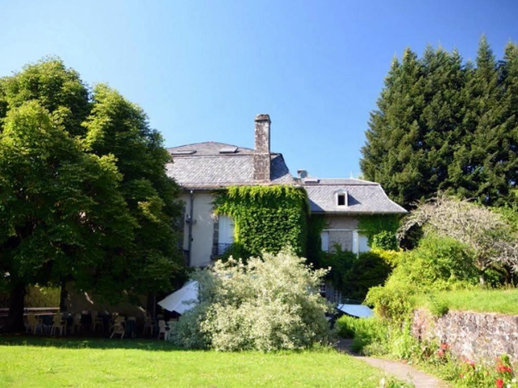Logis La Source Du Mont Hotel 3*